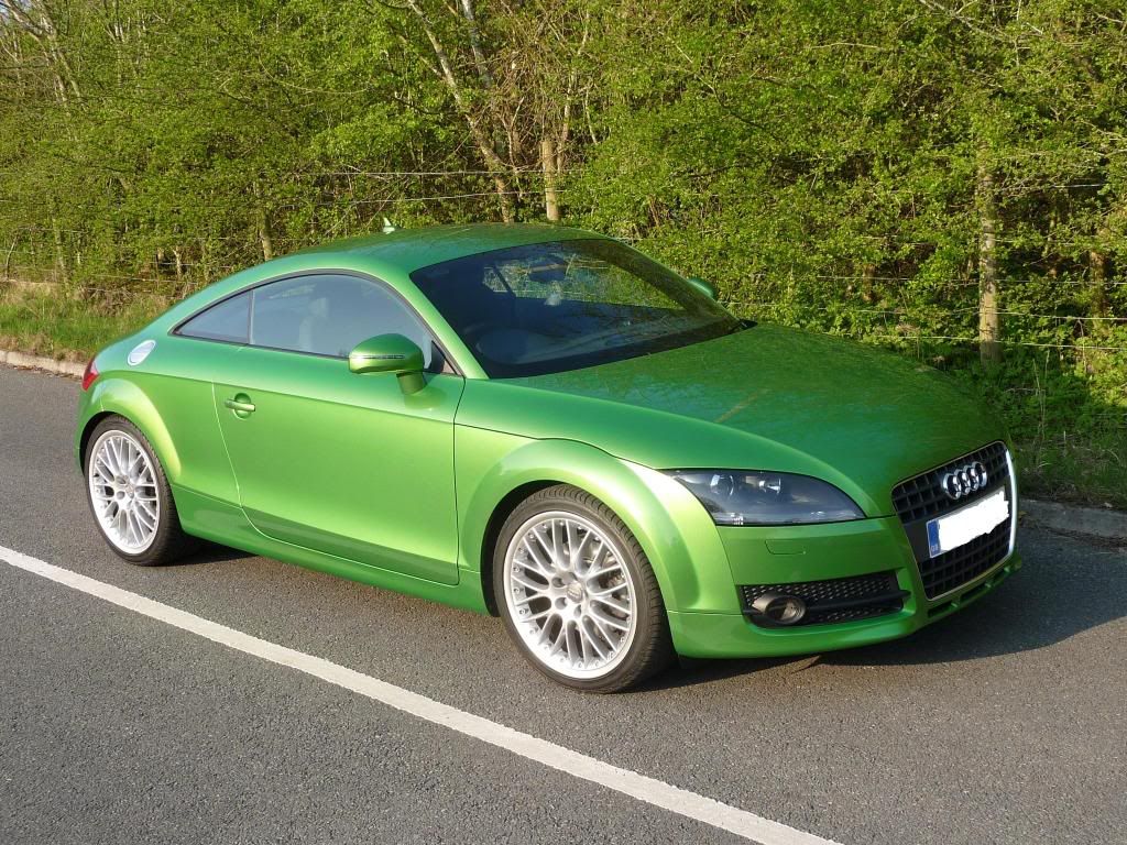 audi tt green