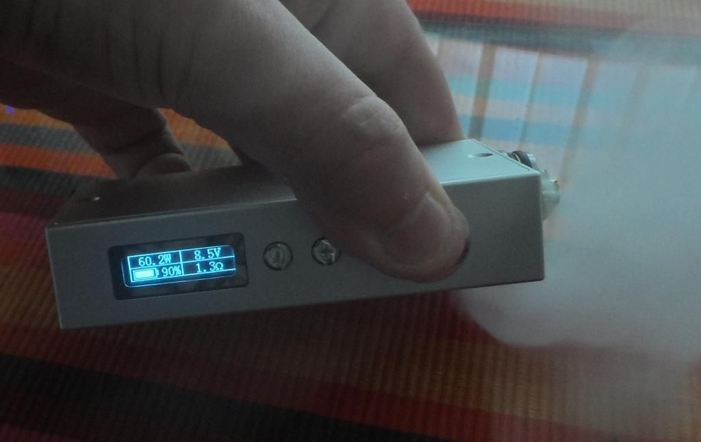 The Sigelei 100W output voltage measured & pics