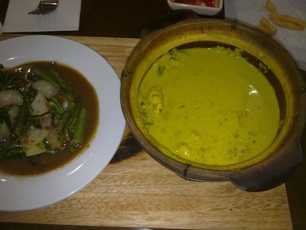 Masak lomak cili api + kangkung goreng