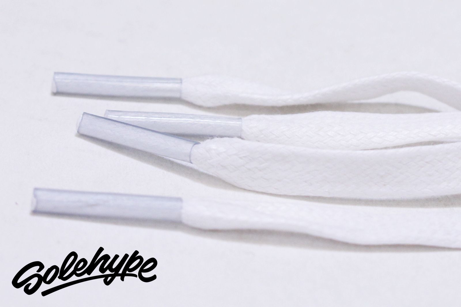SOLID PLAIN TIP FLAT WAXED WAX COATED SHOE LACES MULTIPLE COLORS 60 /" INCHES